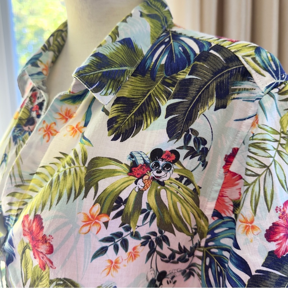 Disney Tommy Bahama Jungle Jubilee Camp Shirt Medium - Picture 4 of 13